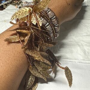 Vintage Leaf Charm Beaded Bracelet Stack in Metallic Bronze